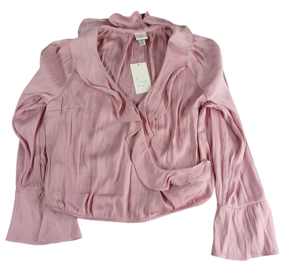 A New Day Shirt Womens Medium Pink Blouse Long Sleeve Flowy Cropped V Neck NWT